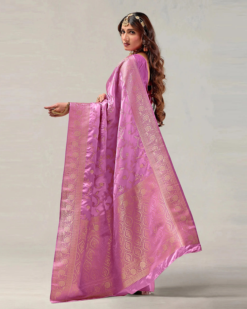 Orchid Banarasi Silk Saree with Floral Vine Jaal Weaves
