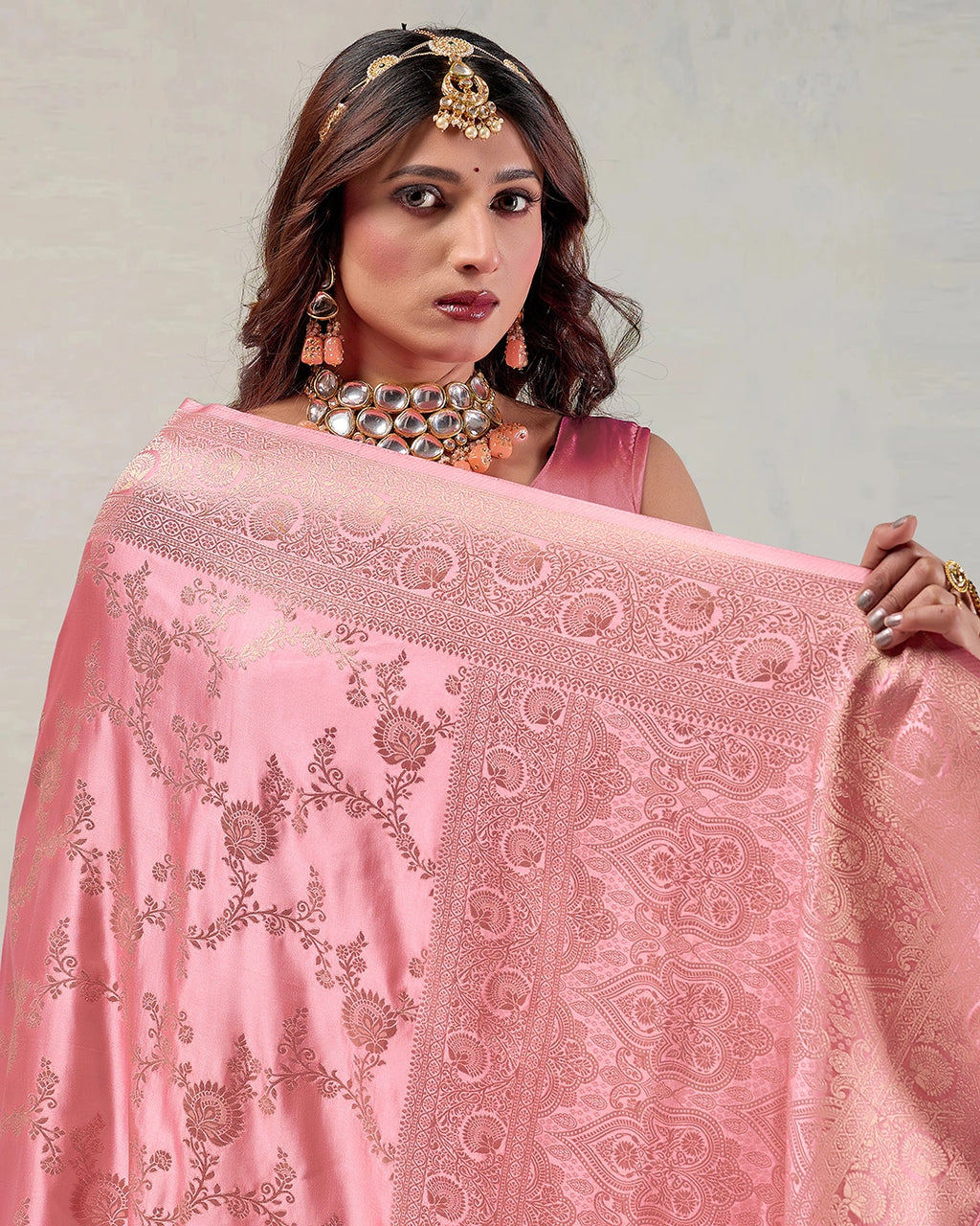 Pink Banarasi Silk Saree with Floral Jaal Weaves