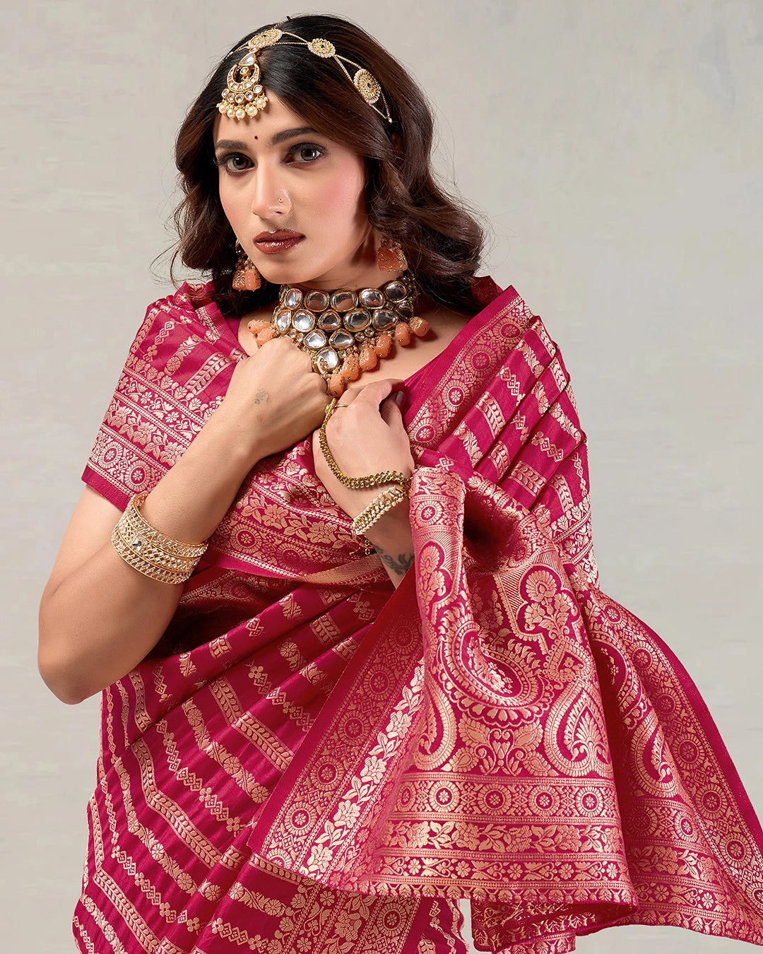 Rani Pink Banarasi Silk Saree with Traditional Weaving and Grand Pallu