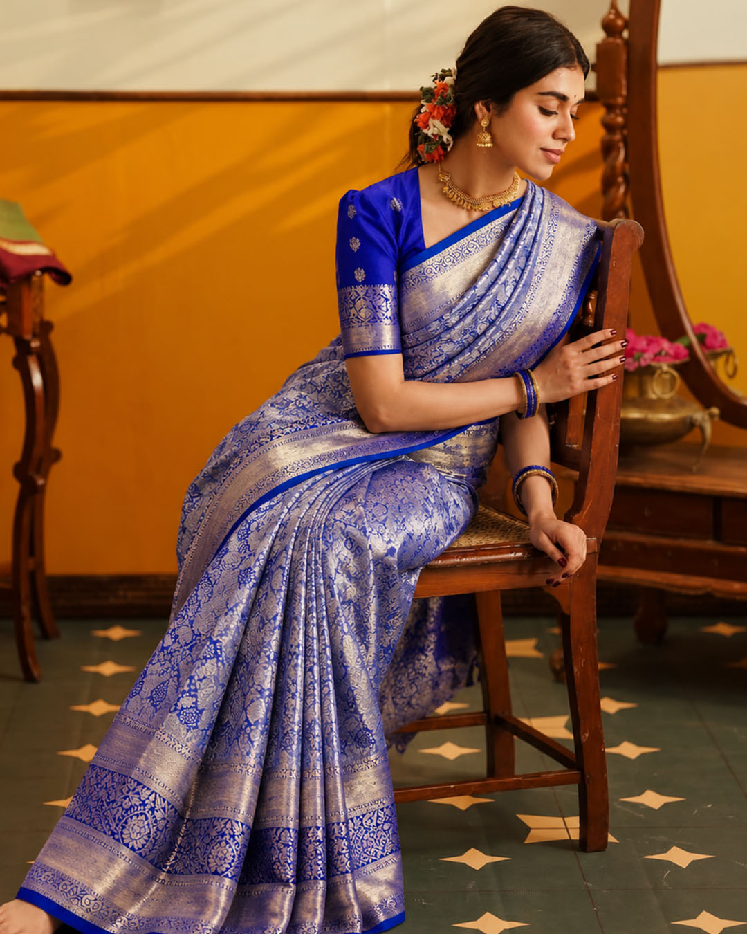 Blue Kanjivaram Silk Saree with Floral Buta Vine Jaal Weaves