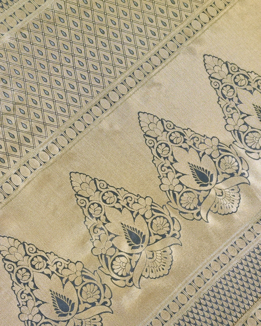 Silver Grey Kanjivaram Silk Saree with Subtle Checks and Zari Weaves