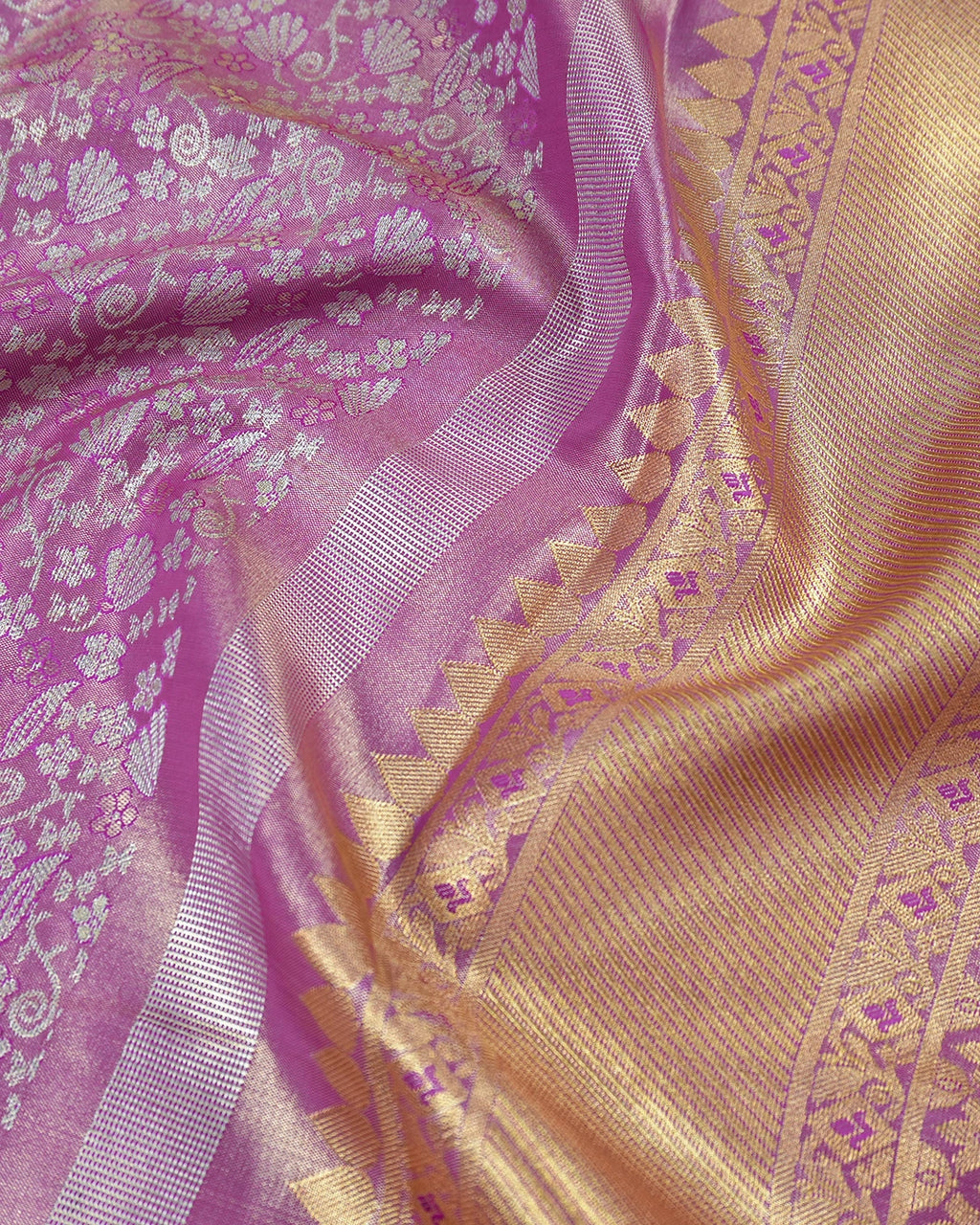 Lilac Kanjivaram Silk Saree with Intricate Floral Zari Motifs and Rich Pallu
