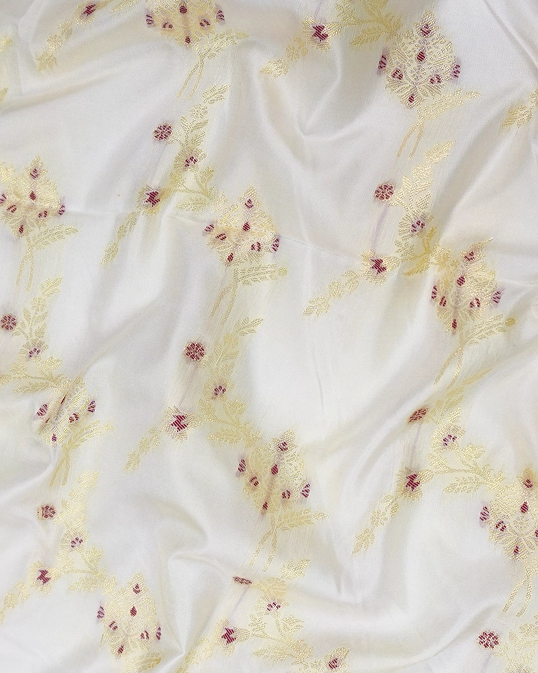 Ivory Banarasi Silk Saree with Delicate Vine and Detailed Meenakari Floral Weaves