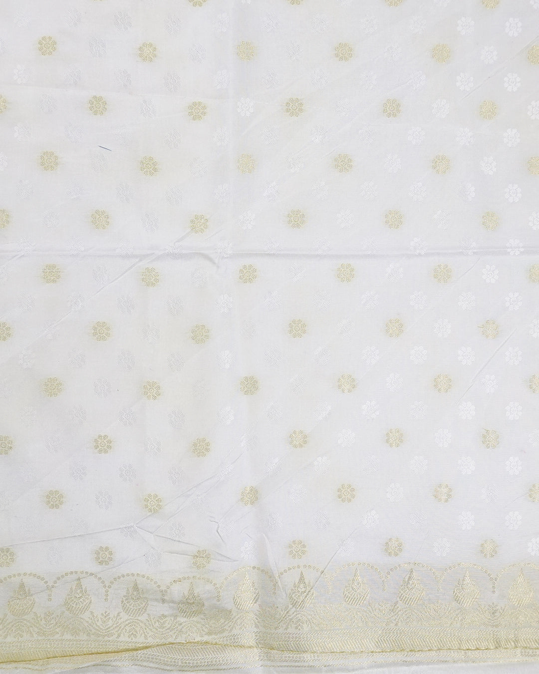 Ivory Banarasi Silk Saree with Delicate Vine and Detailed Meenakari Floral Weaves