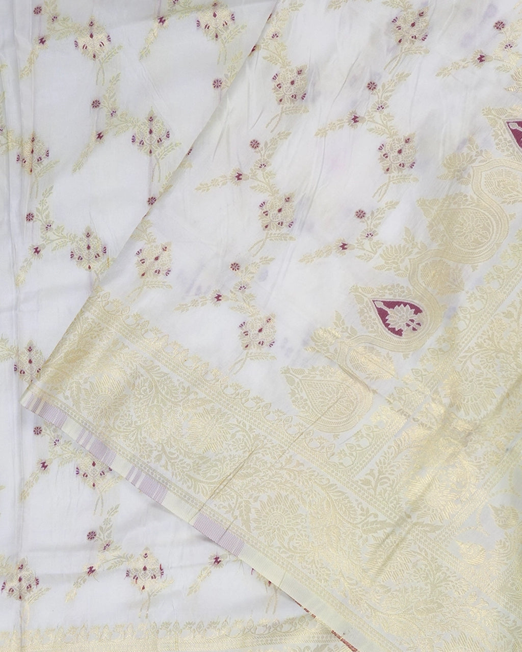 Ivory Banarasi Silk Saree with Delicate Vine and Detailed Meenakari Floral Weaves