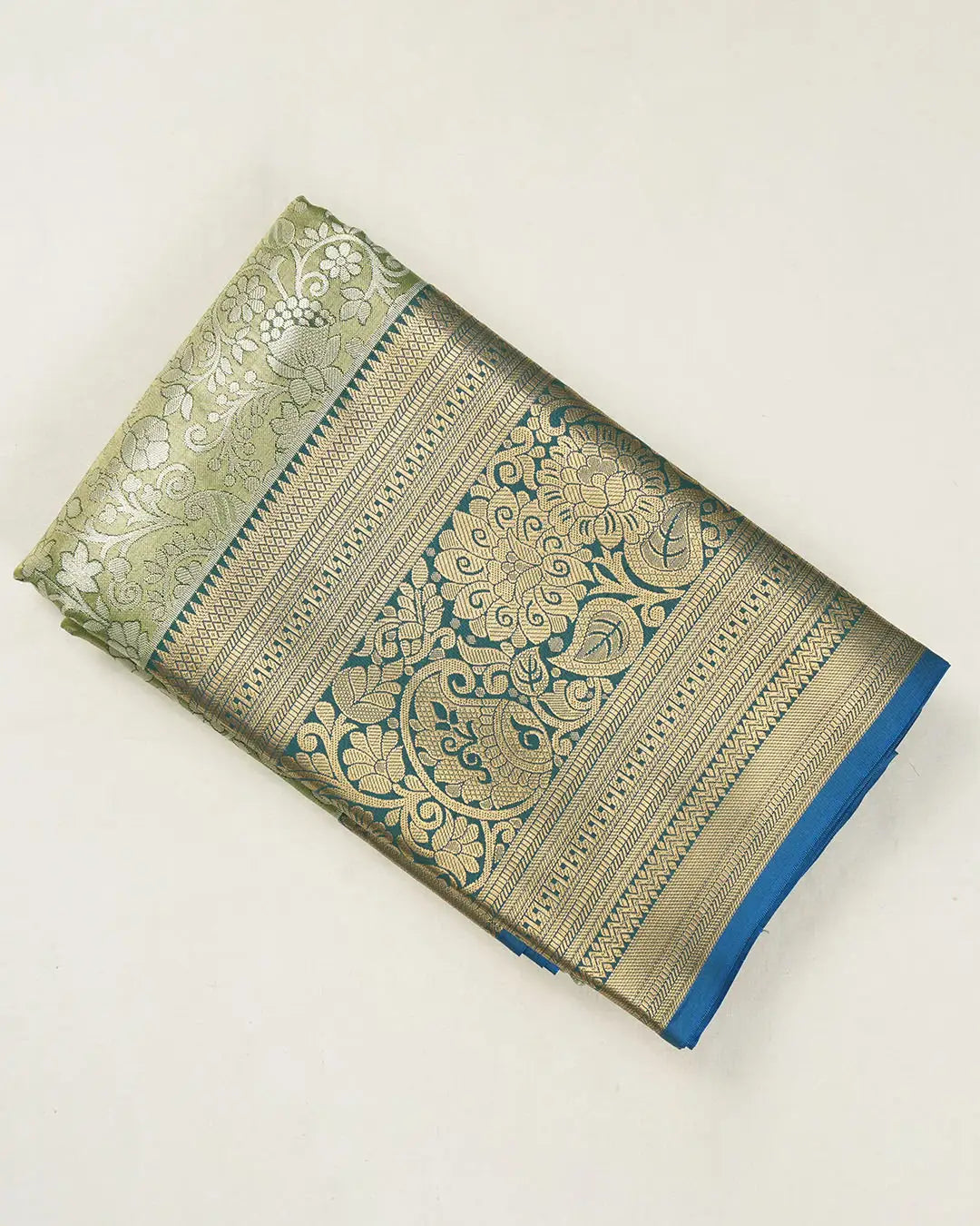 Elegant Green Kanjivaram Silk Saree with Floral Jaal Zari and Contrast Border