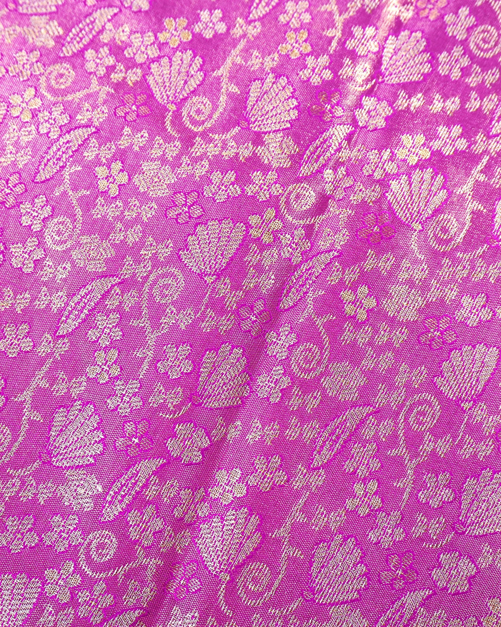 Lilac Kanjivaram Silk Saree with Intricate Floral Zari Motifs and Rich Pallu