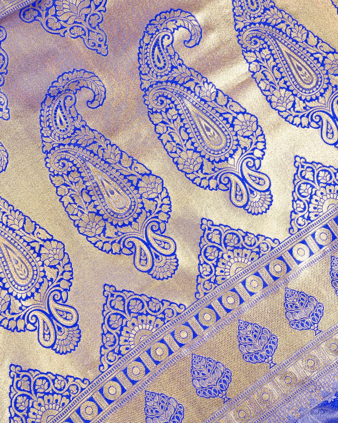 Blue Kanjivaram Silk Saree with Artistic Paisley Zari Border