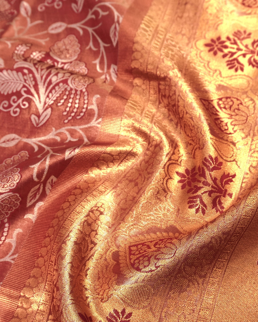 Red Kanjivaram Silk Saree with Floral Zari and Rich Contrast Border