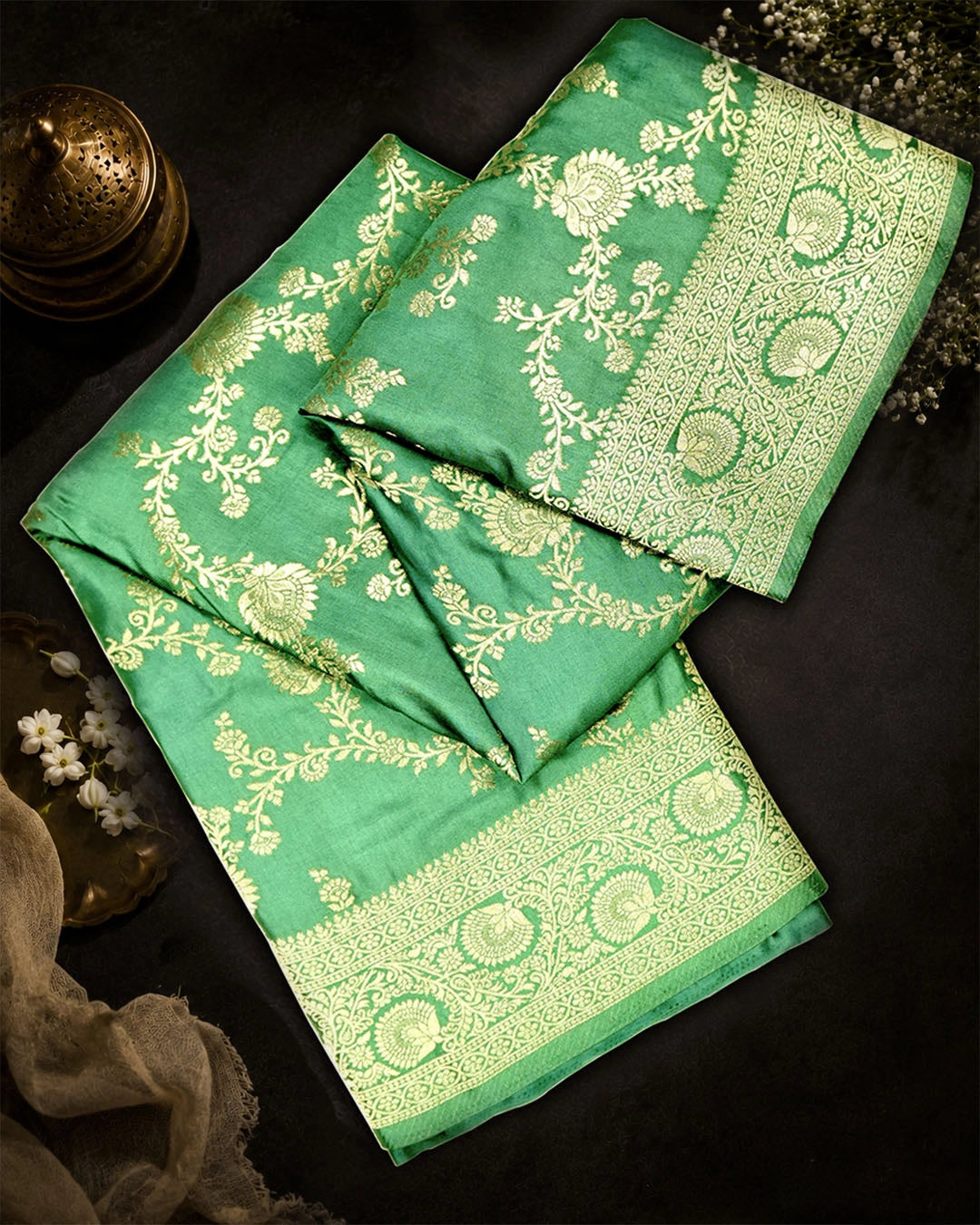 Green Banarasi Silk Sarees with Floral Jaal Weaving