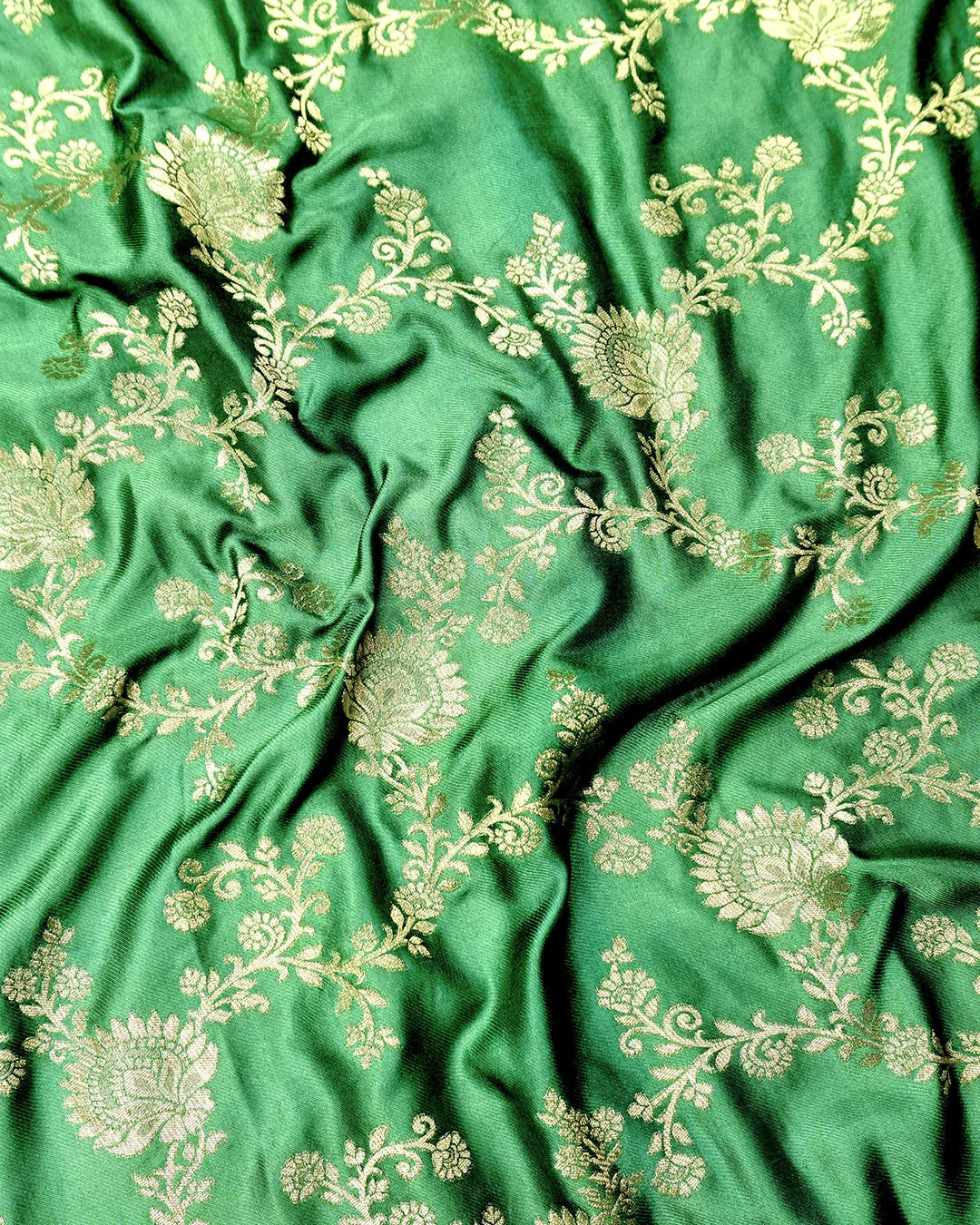 Green Banarasi Silk Sarees with Floral Jaal Weaving