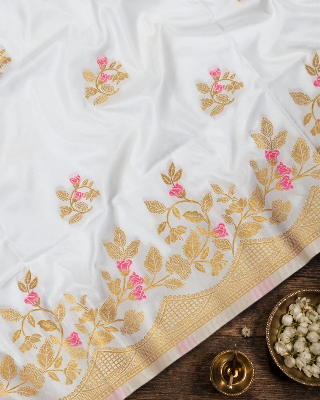 White Banarasi Silk Saree with Detailed Botanical Floral Meenakari Jaal Weaves
