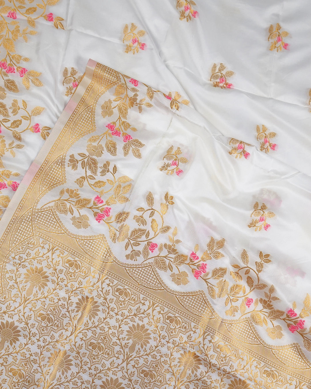 White Banarasi Silk Saree with Detailed Botanical Floral Meenakari Jaal Weaves