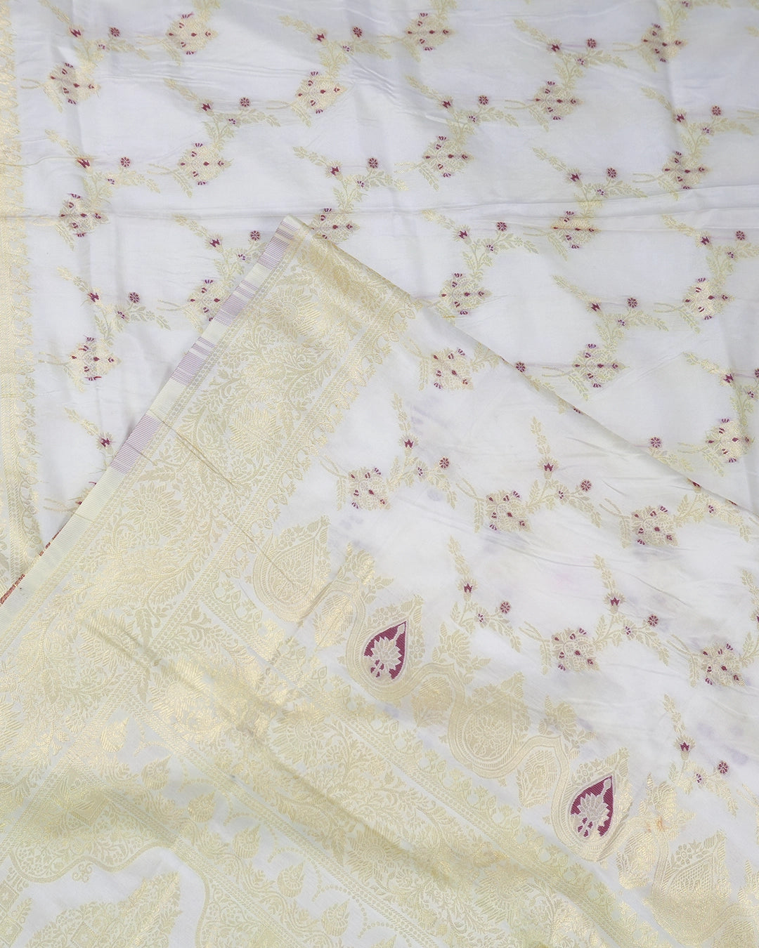 Ivory Banarasi Silk Saree with Delicate Vine and Detailed Meenakari Floral Weaves