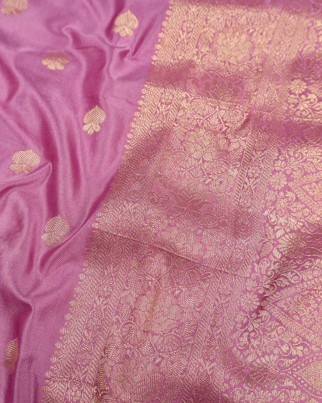 Orchid Pink Banarasi Silk Saree Highlighting Fine Floral Medallion Butis Weaves