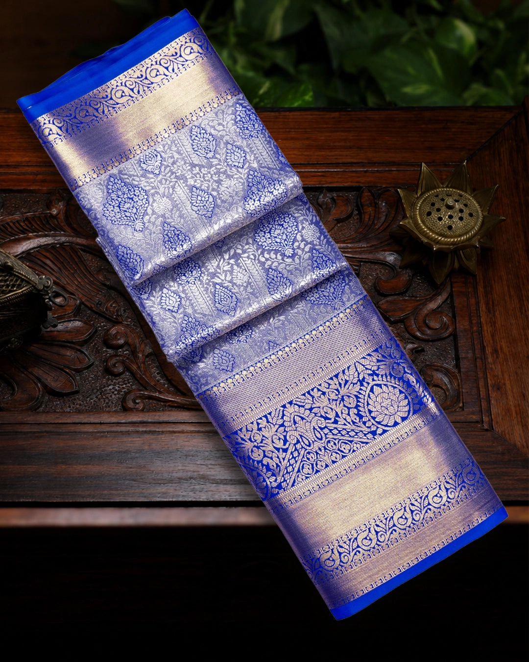 Blue Kanjivaram Silk Saree with Artistic Paisley Zari Border